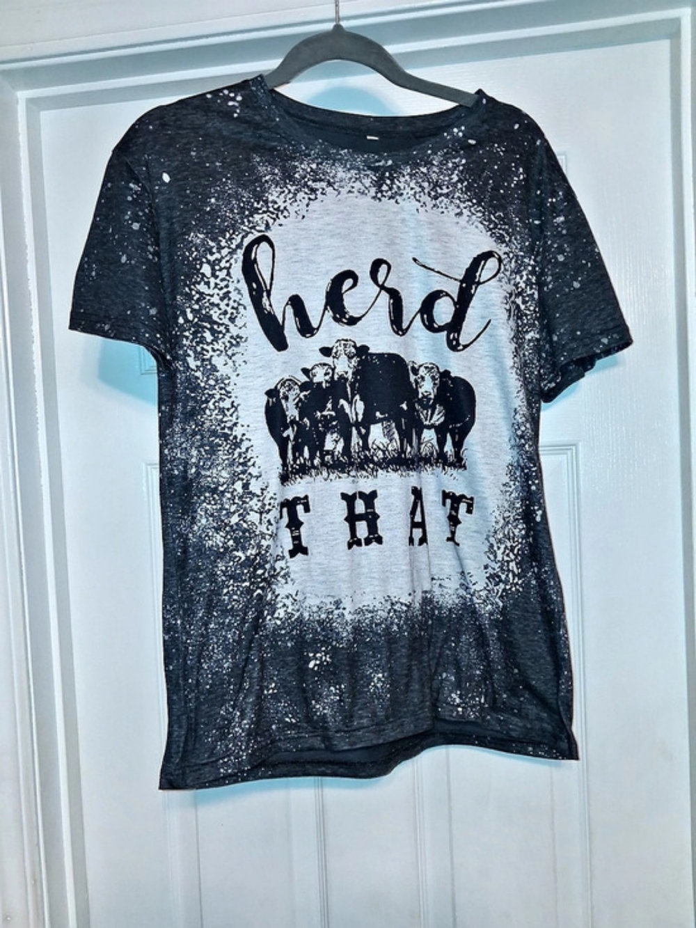 Boutique Graphic Short Sleeve Tee in Black & White Small